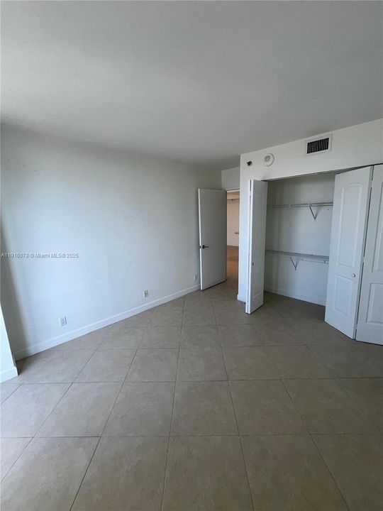 For Rent: $2,600 (2 beds, 2 baths, 1062 Square Feet)