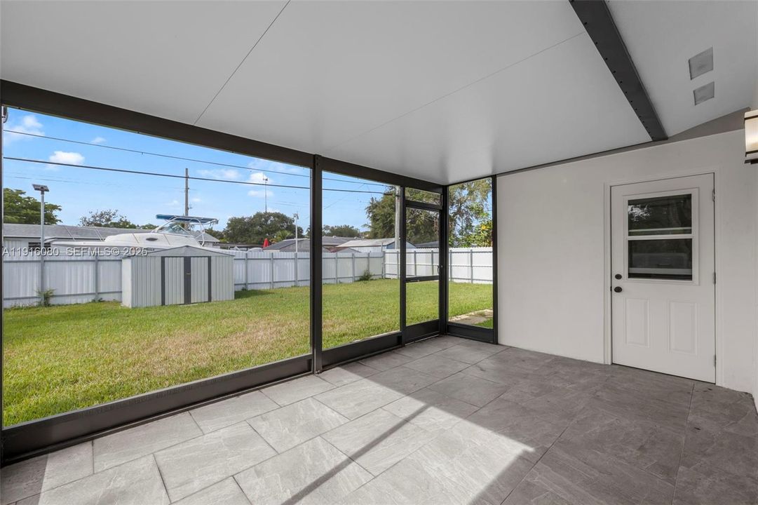 待售: $589,000 (3 贝兹, 2 浴室, 1050 平方英尺)