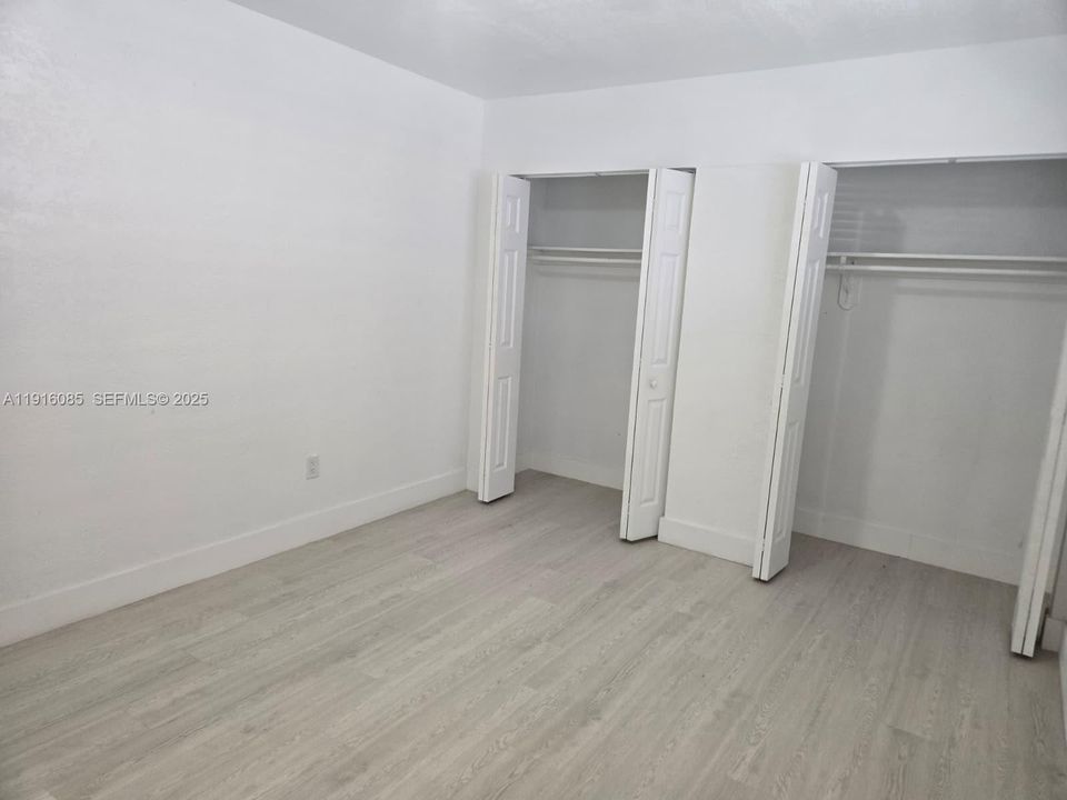 Recientemente alquilado: $2,500 (2 camas, 1 baños, 3120 Pies cuadrados)