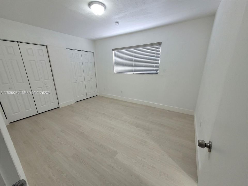 Recientemente alquilado: $2,500 (2 camas, 1 baños, 3120 Pies cuadrados)