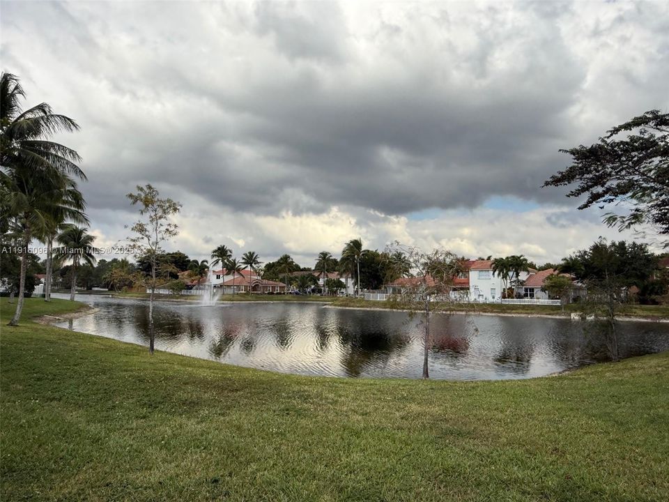 En Venta: $610,000 (4 camas, 3 baños, 1846 Pies cuadrados)