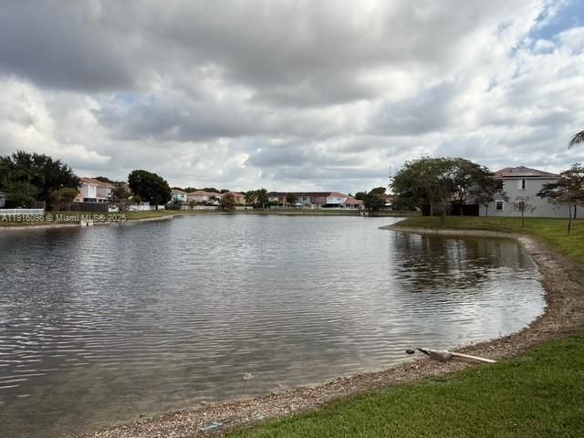 En Venta: $610,000 (4 camas, 3 baños, 1846 Pies cuadrados)