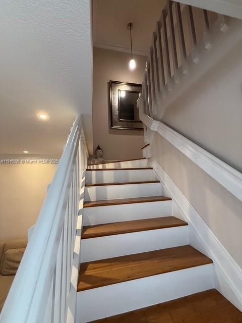 En Venta: $610,000 (4 camas, 3 baños, 1846 Pies cuadrados)