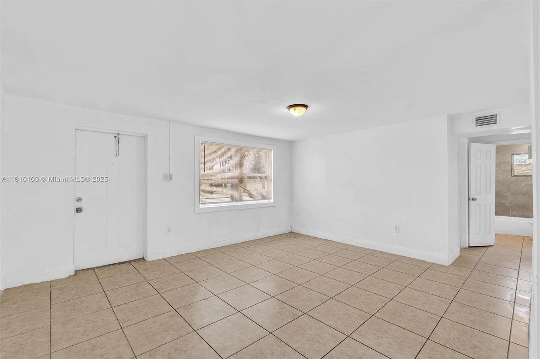 En Venta: $375,000 (3 camas, 1 baños, 1252 Pies cuadrados)