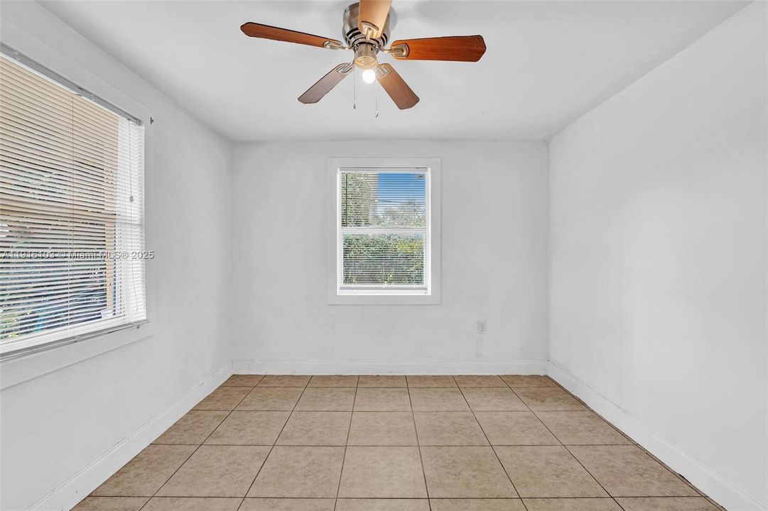 En Venta: $375,000 (3 camas, 1 baños, 1252 Pies cuadrados)