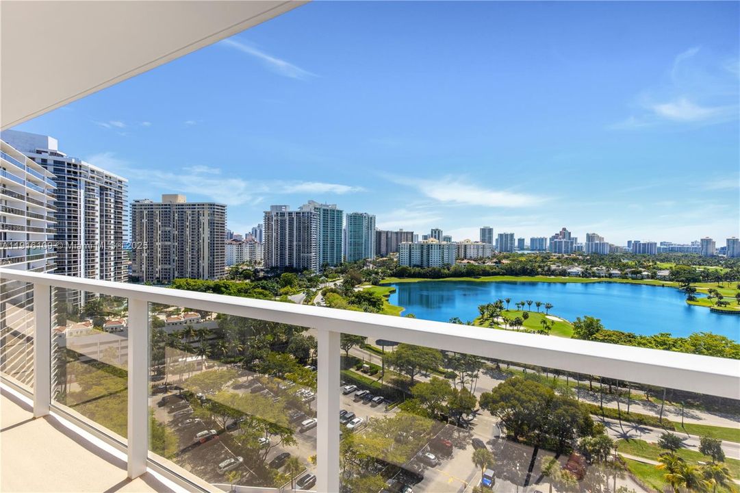 待售: $440,000 (2 贝兹, 2 浴室, 1150 平方英尺)