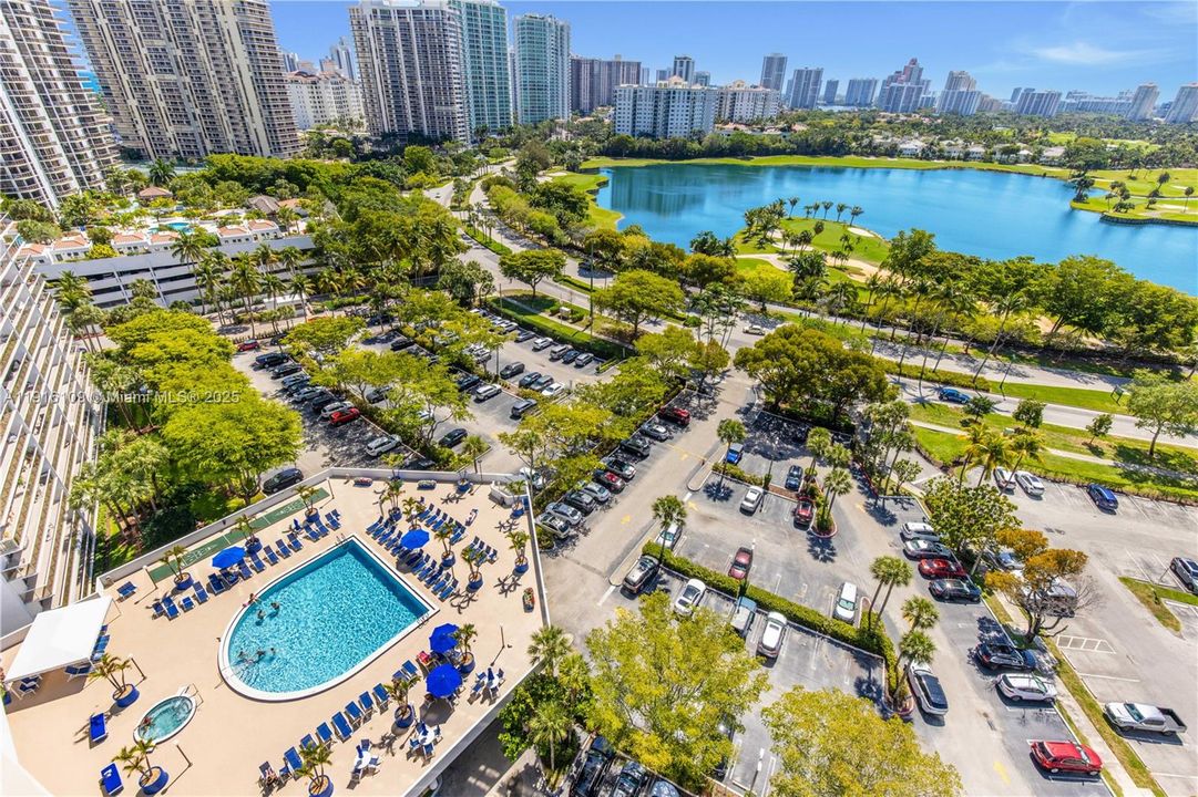 待售: $440,000 (2 贝兹, 2 浴室, 1150 平方英尺)