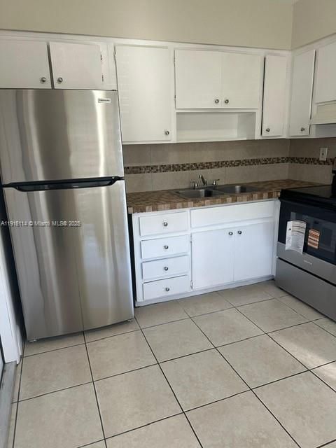 For Rent: $1,950 (2 beds, 1 baths, 1697 Square Feet)