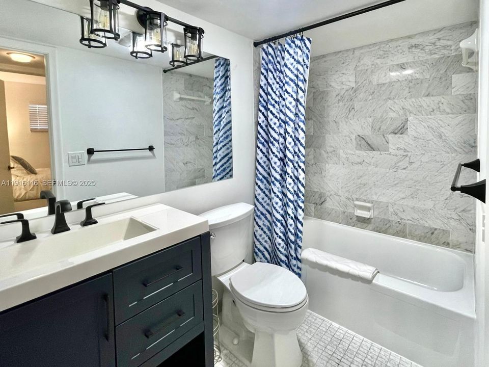 For Sale: $257,000 (2 beds, 2 baths, 1170 Square Feet)