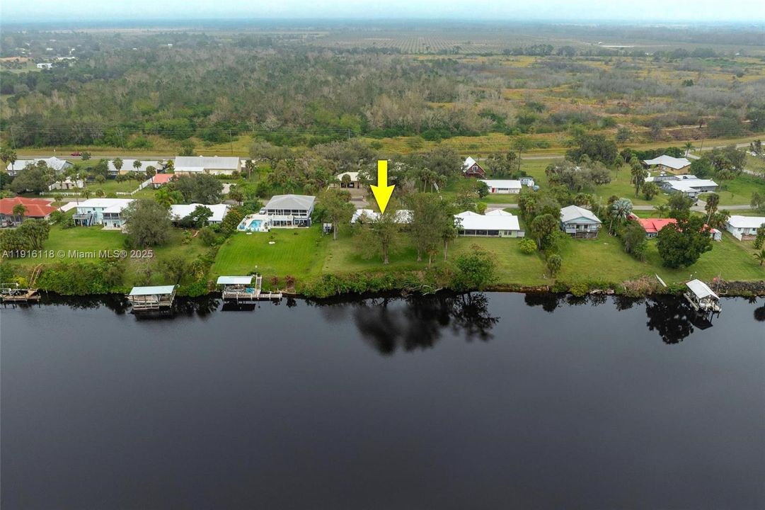 For Sale: $449,000 (3 beds, 3 baths, 1864 Square Feet)