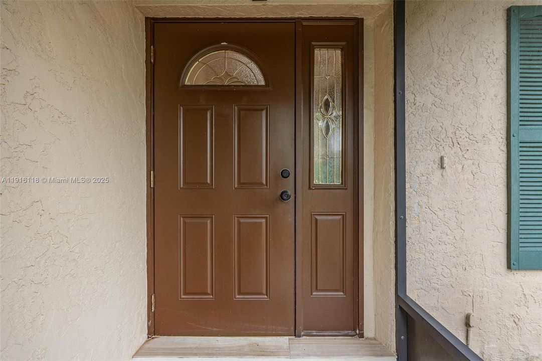 For Sale: $449,000 (3 beds, 3 baths, 1864 Square Feet)