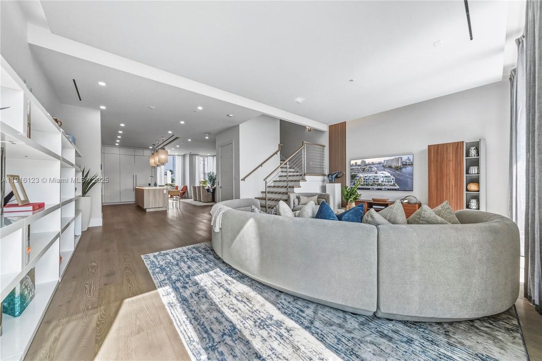 待售: $2,934,500 (4 贝兹, 4 浴室, 3375 平方英尺)