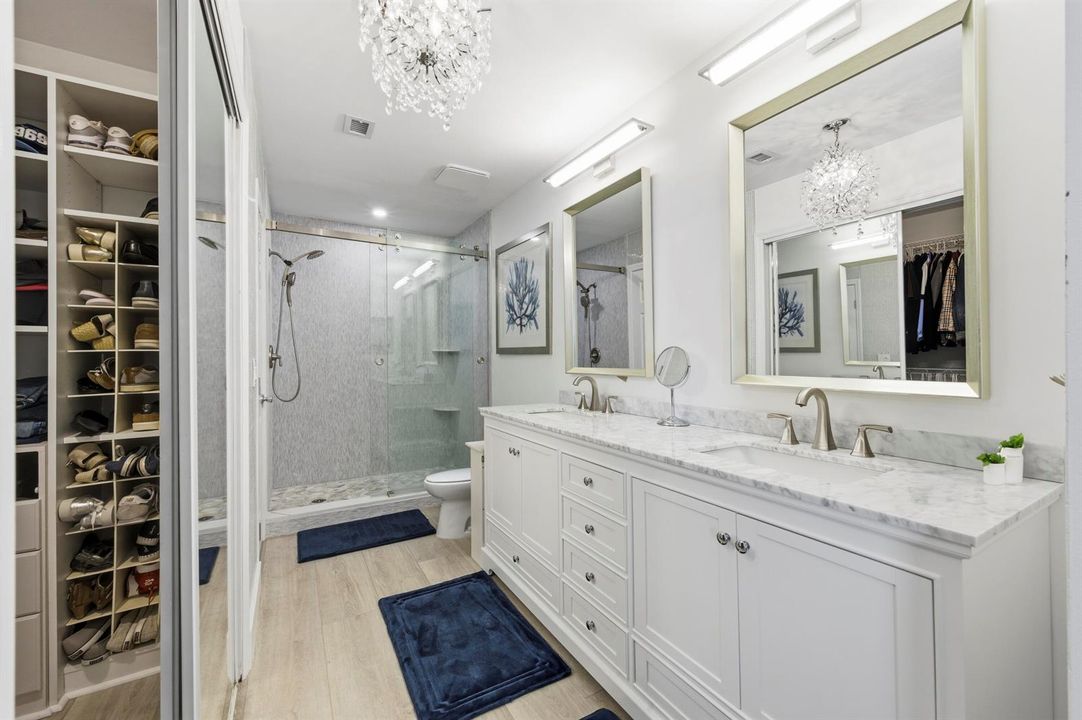 PRIMARY BATHROOM - 2ND FLOOR