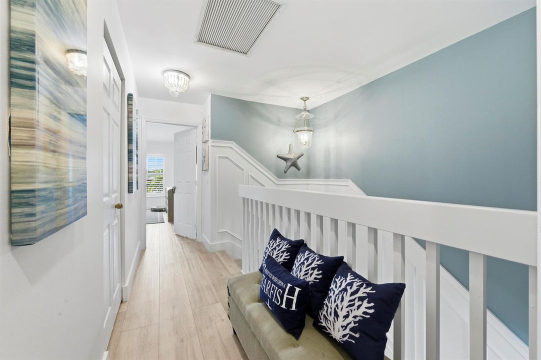 LANDING - 2ND FLOOR