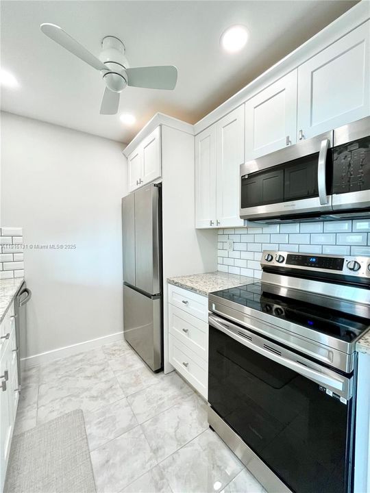 For Sale: $265,000 (2 beds, 2 baths, 1080 Square Feet)