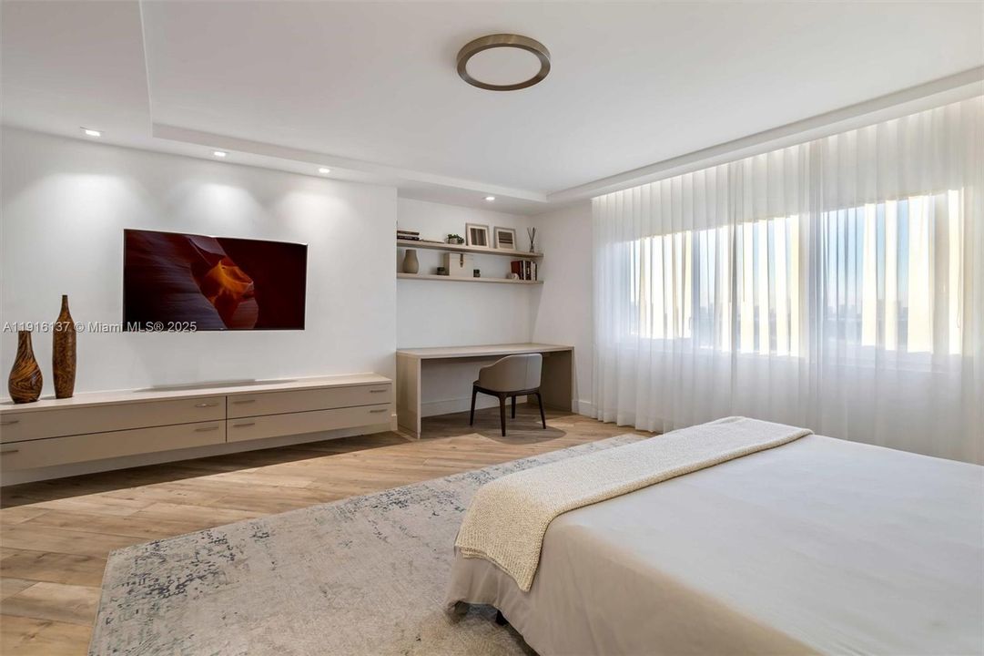 For Rent: $29,000 (3 beds, 3 baths, 2480 Square Feet)