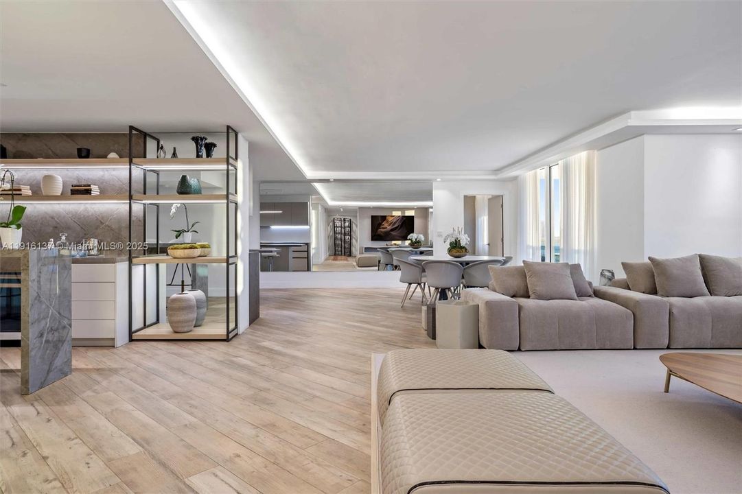 For Rent: $29,000 (3 beds, 3 baths, 2480 Square Feet)