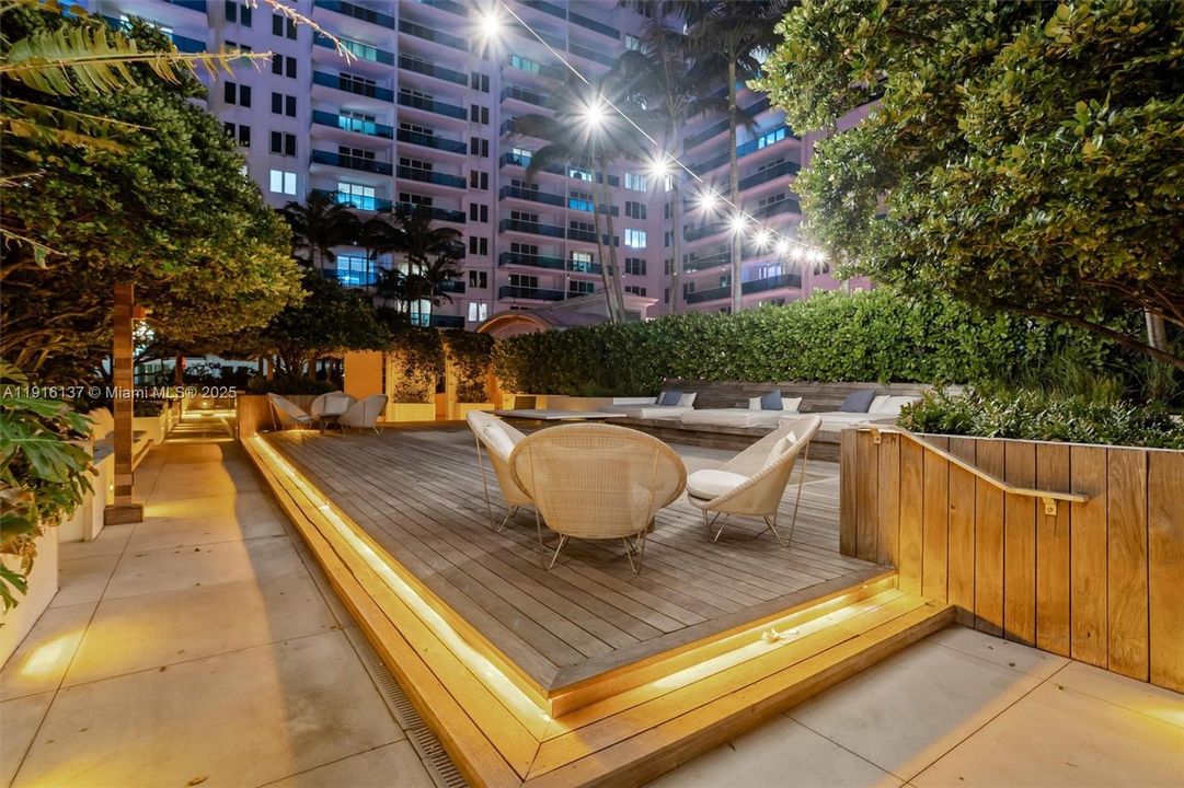 For Rent: $29,000 (3 beds, 3 baths, 2480 Square Feet)