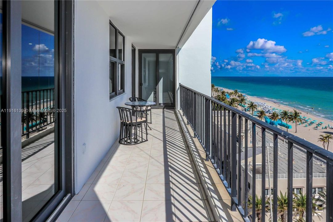 На продажу: $825,000 (2 спален, 2 ванн, 1380 Квадратных фут)