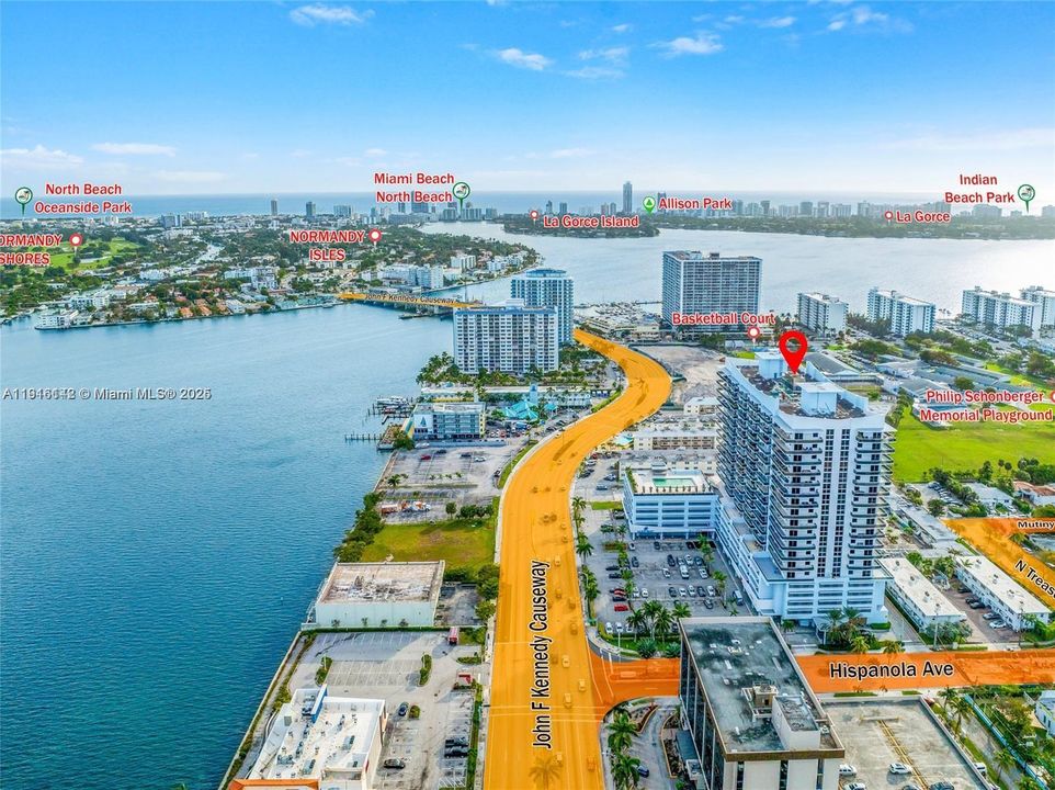 For Sale: $729,000 (2 beds, 2 baths, 1458 Square Feet)