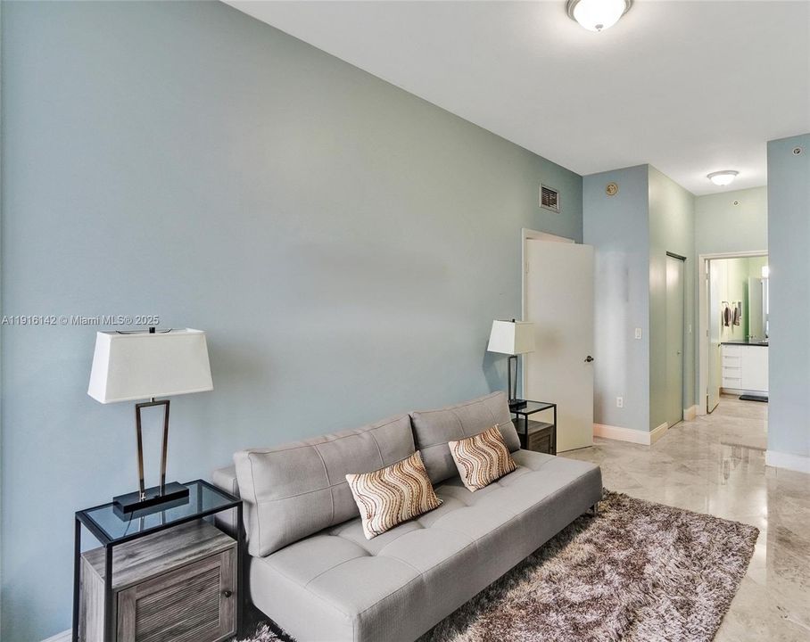 For Sale: $729,000 (2 beds, 2 baths, 1458 Square Feet)