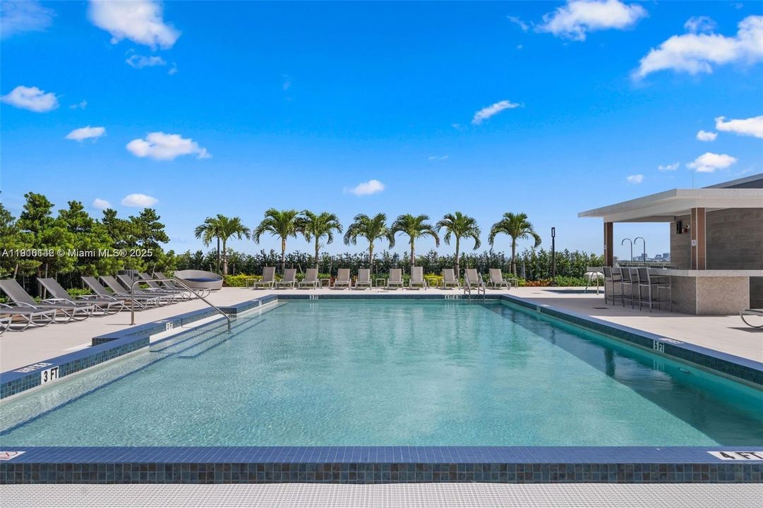 For Sale: $729,000 (2 beds, 2 baths, 1458 Square Feet)