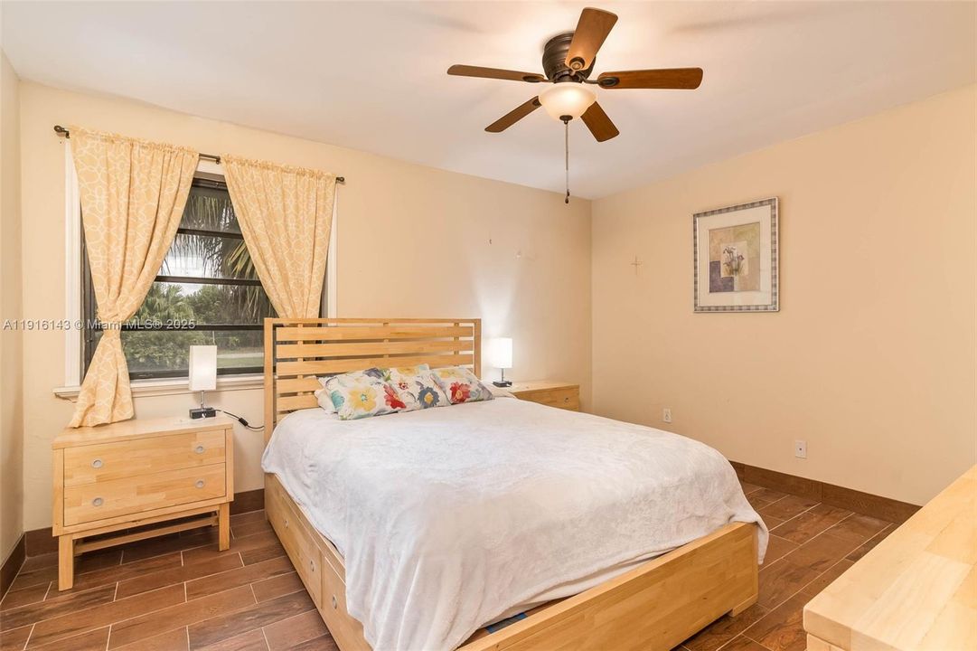 En Venta: $1,250,000 (5 camas, 3 baños, 4844 Pies cuadrados)