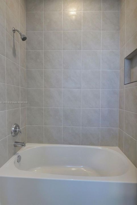 待售: $599,900 (4 贝兹, 3 浴室, 3390 平方英尺)