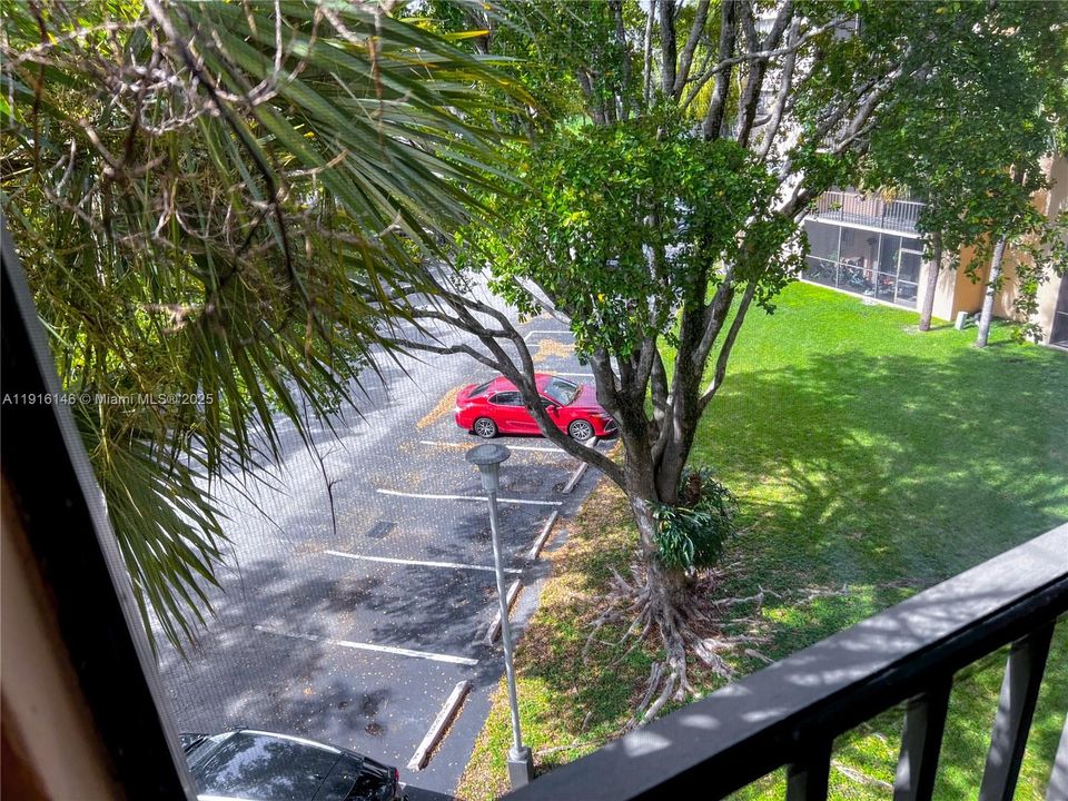 待售: $286,000 (2 贝兹, 2 浴室, 965 平方英尺)