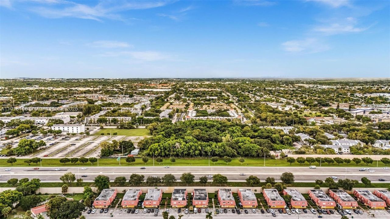 For Sale: $199,000 (2 beds, 1 baths, 940 Square Feet)