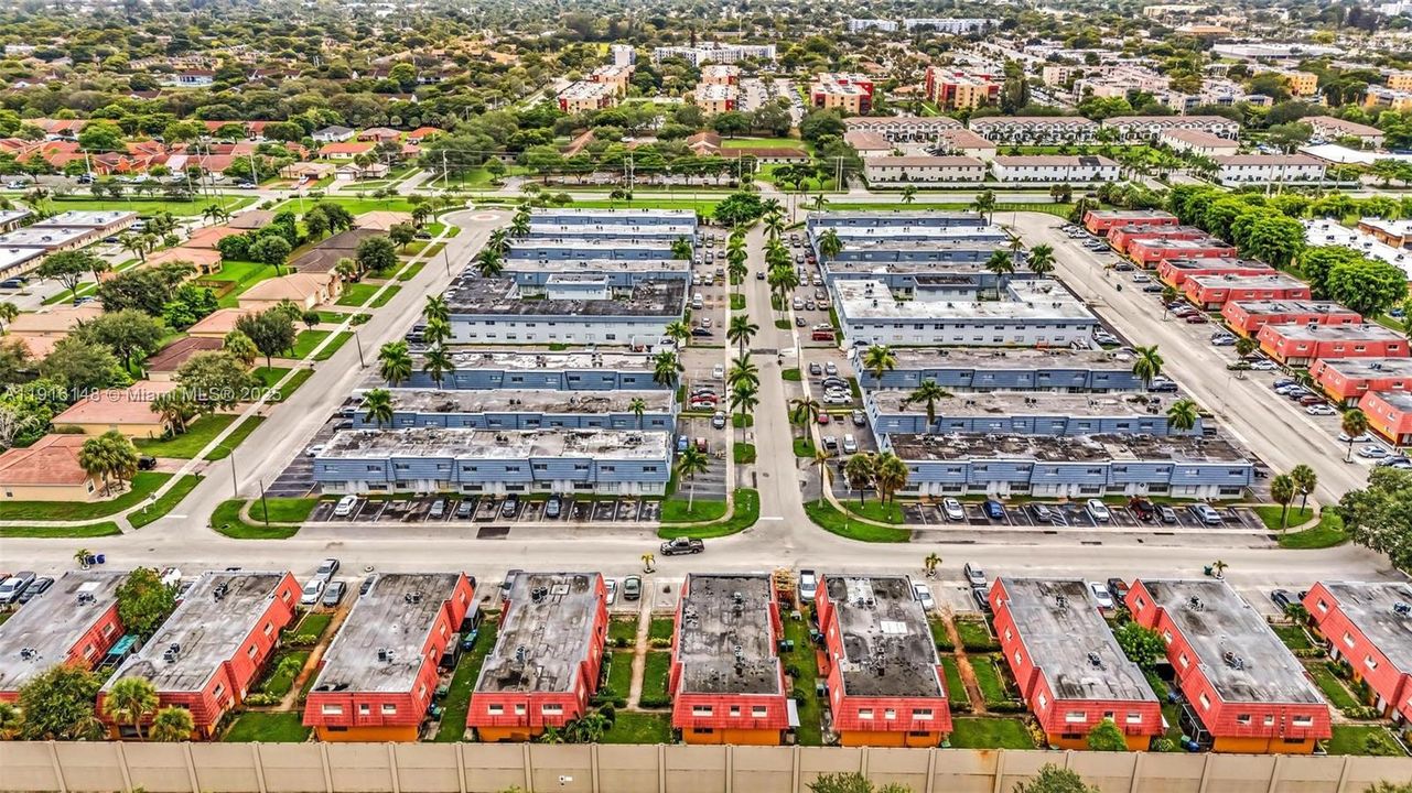 For Sale: $199,000 (2 beds, 1 baths, 940 Square Feet)