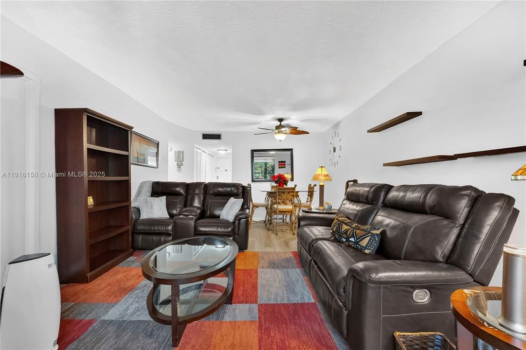 For Sale: $140,000 (2 beds, 2 baths, 865 Square Feet)