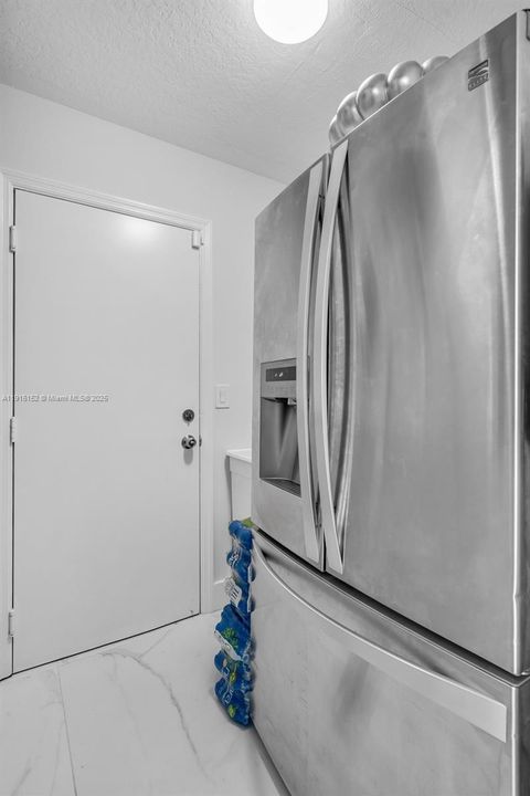 For Rent: $5,700 (4 beds, 3 baths, 2426 Square Feet)