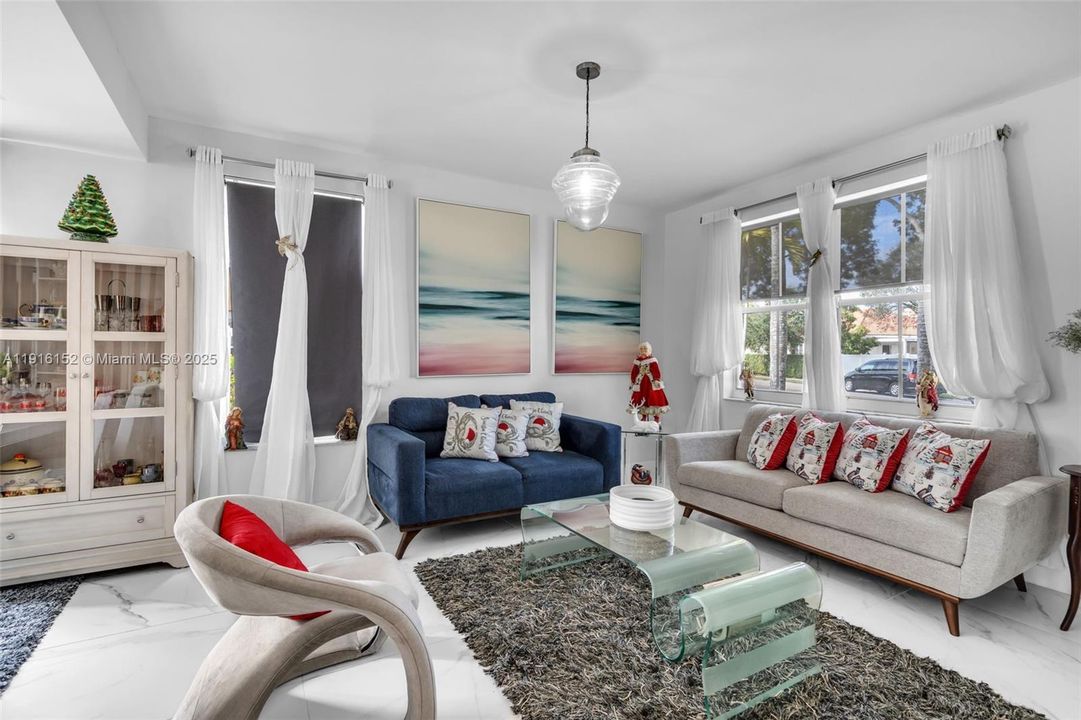 For Rent: $5,700 (4 beds, 3 baths, 2426 Square Feet)