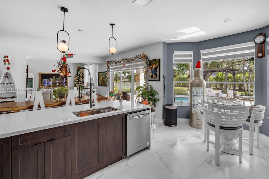 For Rent: $5,700 (4 beds, 3 baths, 2426 Square Feet)