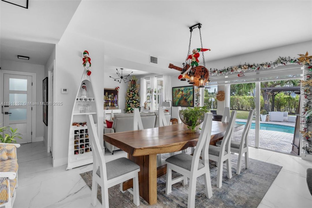 For Rent: $5,700 (4 beds, 3 baths, 2426 Square Feet)