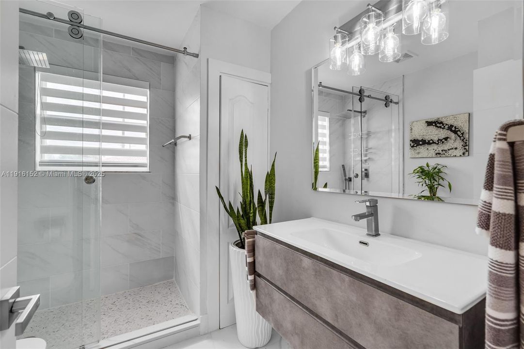 For Rent: $5,700 (4 beds, 3 baths, 2426 Square Feet)