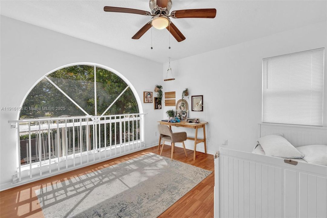 待售: $840,000 (4 贝兹, 2 浴室, 2450 平方英尺)