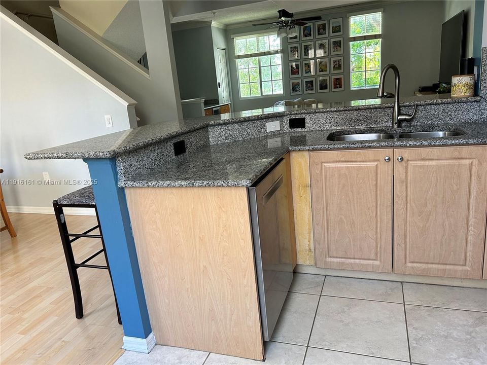 For Sale: $529,000 (3 beds, 2 baths, 1481 Square Feet)