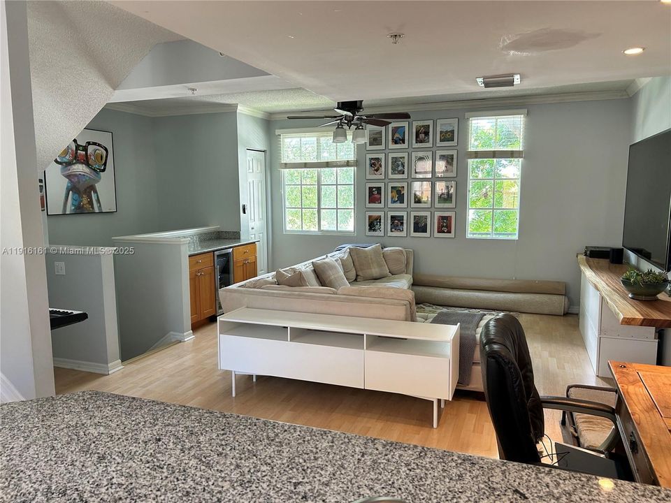 For Sale: $529,000 (3 beds, 2 baths, 1481 Square Feet)