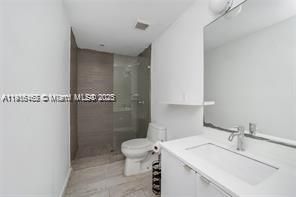 For Sale: $225,000 (1 beds, 1 baths, 406 Square Feet)