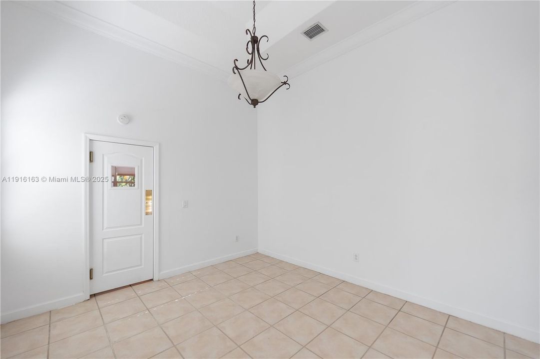 Active With Contract: $5,000 (5 beds, 3 baths, 2670 Square Feet)