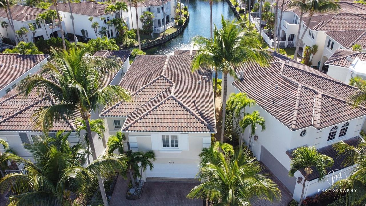 En Venta: $1,499,900 (3 camas, 2 baños, 2315 Pies cuadrados)