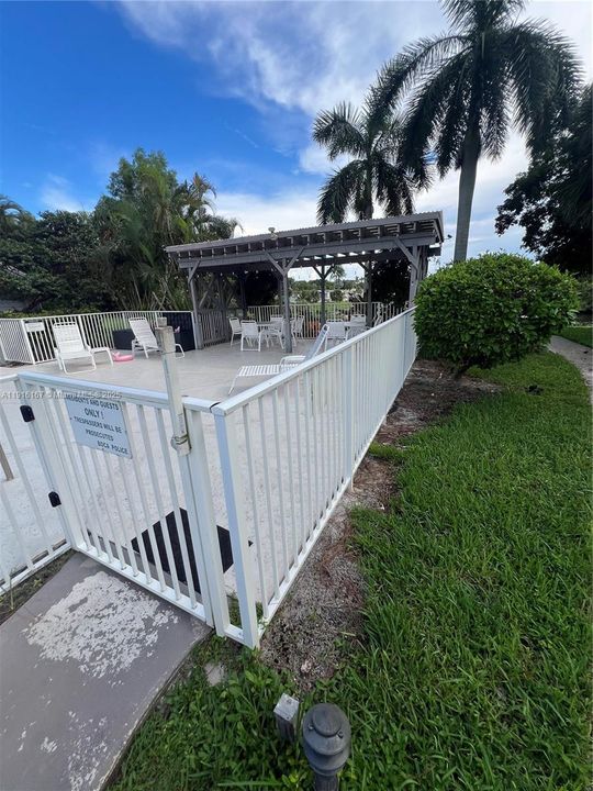 Active With Contract: $2,675 (2 beds, 2 baths, 1536 Square Feet)