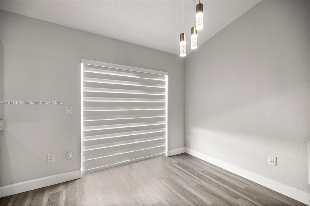 En Venta: $219,000 (3 camas, 2 baños, 1130 Pies cuadrados)