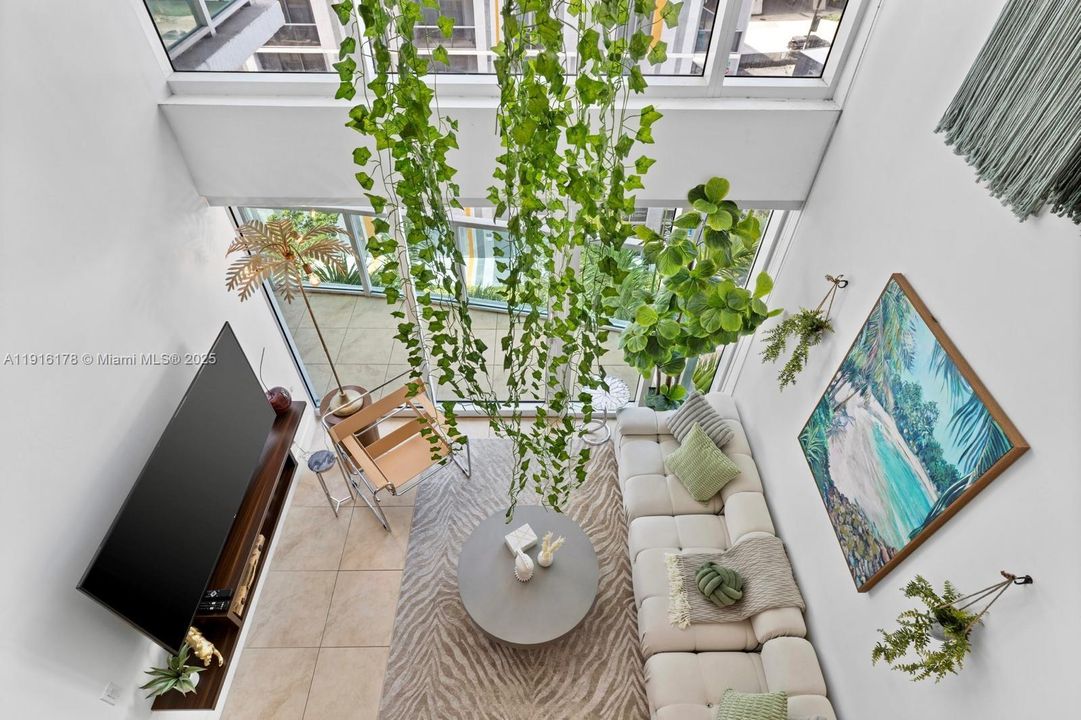 For Sale: $635,000 (2 beds, 2 baths, 1441 Square Feet)