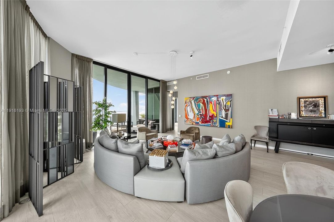 For Sale: $7,300,000 (3 beds, 3 baths, 2558 Square Feet)