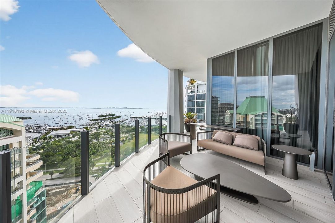 For Sale: $7,300,000 (3 beds, 3 baths, 2558 Square Feet)