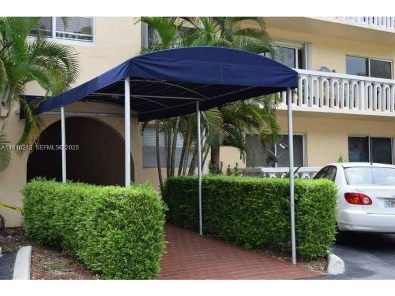 For Rent: $3,150 (1 beds, 1 baths, 808 Square Feet)