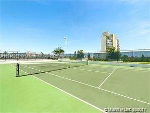 合同活跃: $3,450 (1 贝兹, 1 浴室, 793 平方英尺)